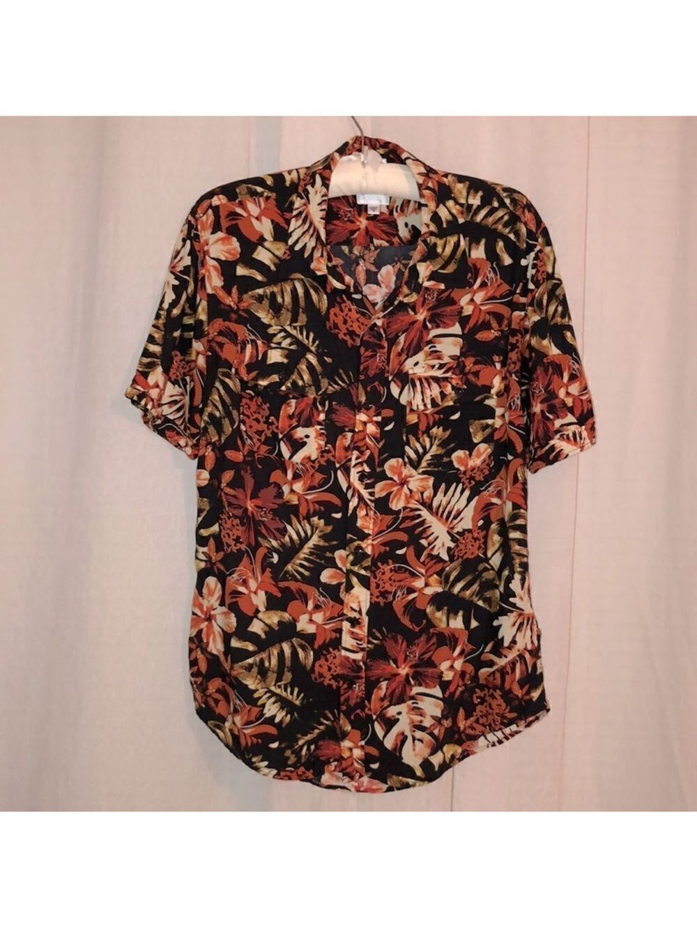 Guess M Slim Fit Short Sleeve Button Front Black Orange Hawaiian Shirt